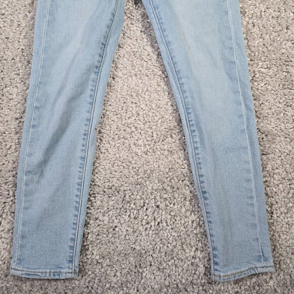 Levis Wedgie Jeans Women 24‎ (Fits 23x26) Blue Skinny Button Light Wash Denim - Picture 2 of 15